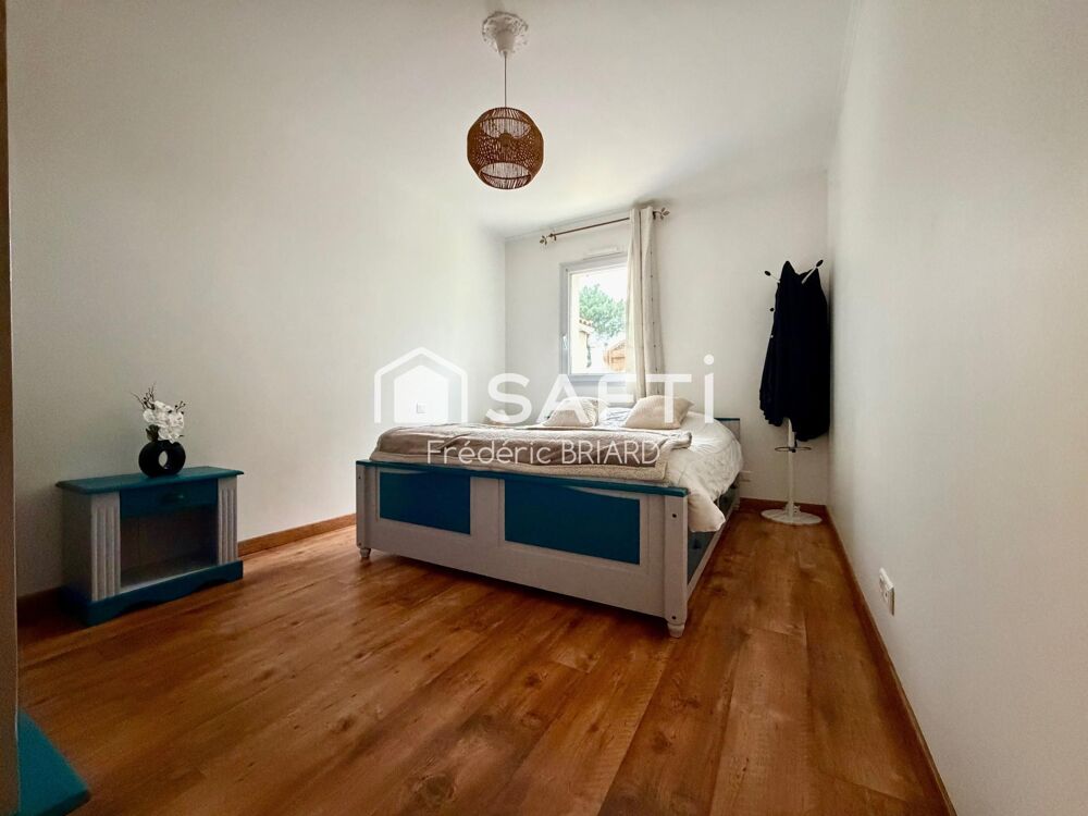 Vente Maison Plain-pied 129m2, terrain 1151m2, piscine, grand garage Les sables-d'olonne