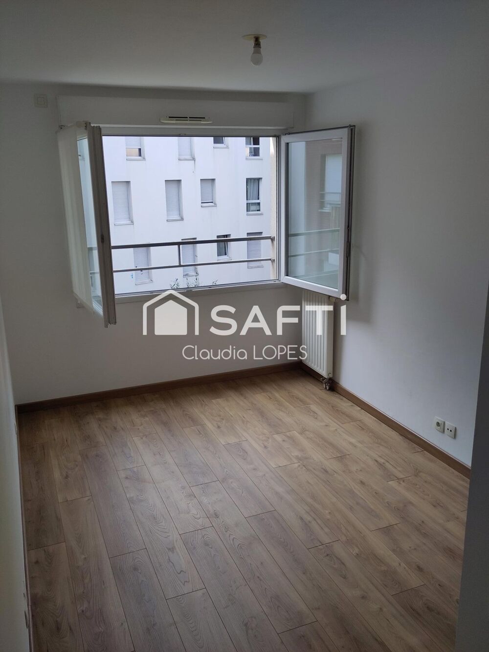 Vente Appartement APPARTEMENT F3 AVEC PARKING  VENDU LOUÉ Saint-denis