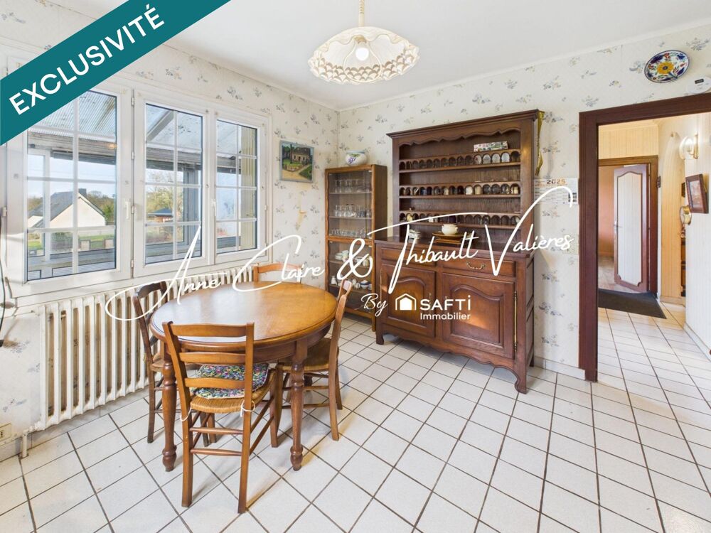 Une maison spacieuse, pratique et pleine de potentiel  À visiter sans tarder !