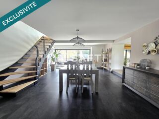  Maison � vendre 10 pi�ces 245 m�