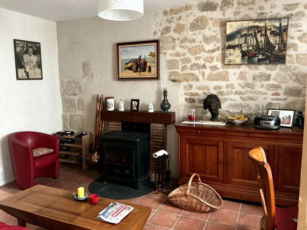 Vente Maison Charmante maison de ville avec jardin et annexe. Chenerailles