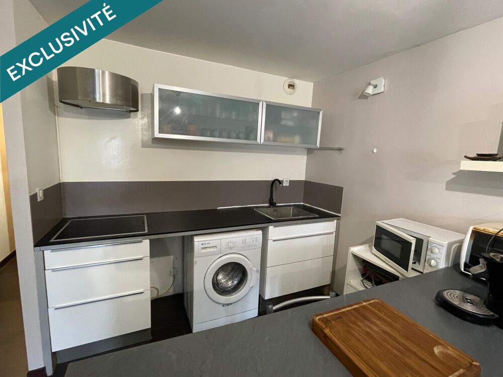 Appartement au rez-de-chaussée de chaussée, au pied de la vieille ville, avec vue sur la Cathédrale, à 50 m de la voie verte, et