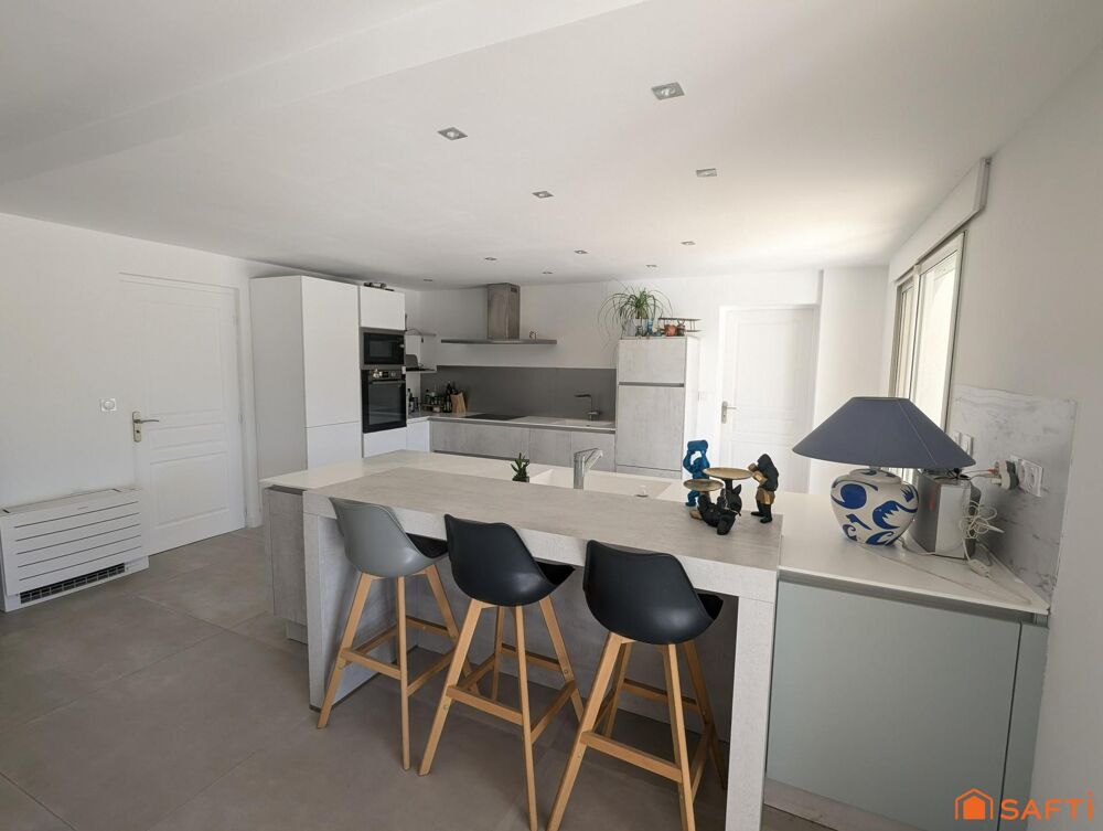 � vendre  Maison Aigues-Mortes (30220)