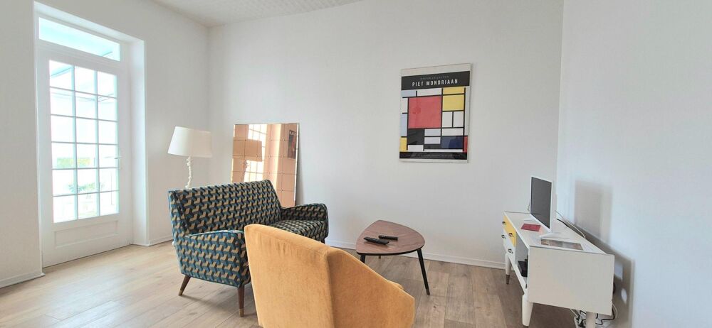 VIVEZ ROYAN ! Bel appartement lumineux confortable avec véranda