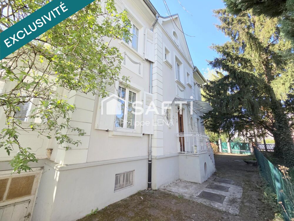 Maison bourgeoise début 20ème, 6 ares de terrain arboré.