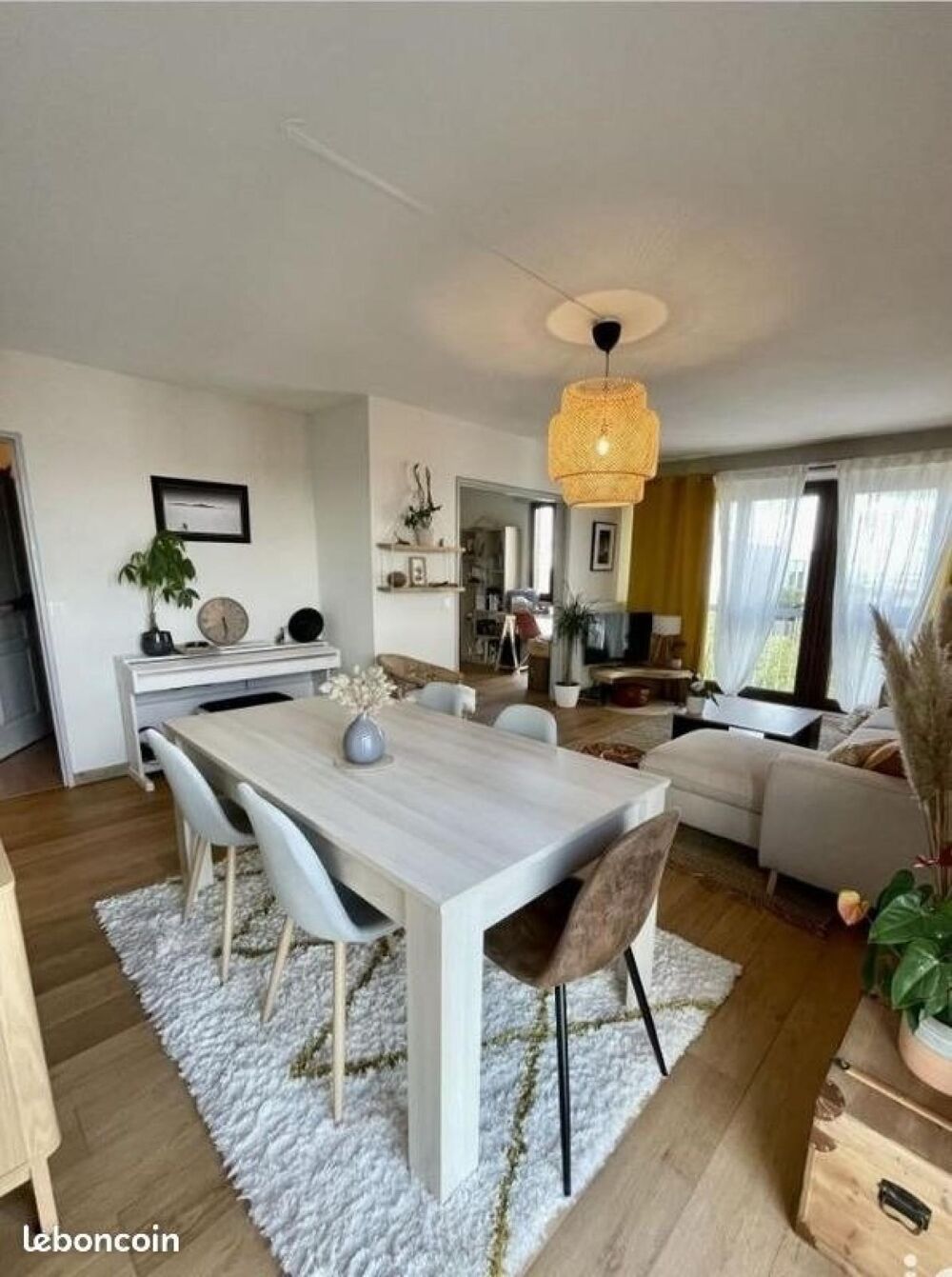 APPARTEMENT LUMINEUX RENOVE ( (électricité, plomberie, sols, peinture, huisseries)