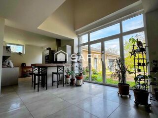  Maison � vendre 8 pi�ces 214 m�