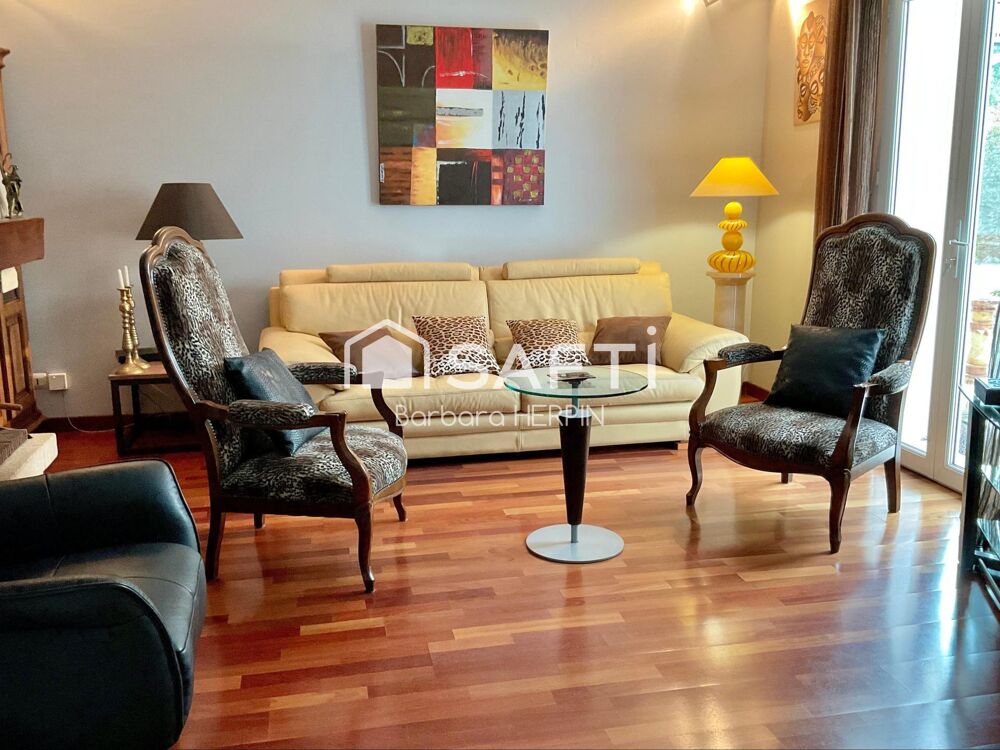Maison à vendre de 163m2 à Biganos