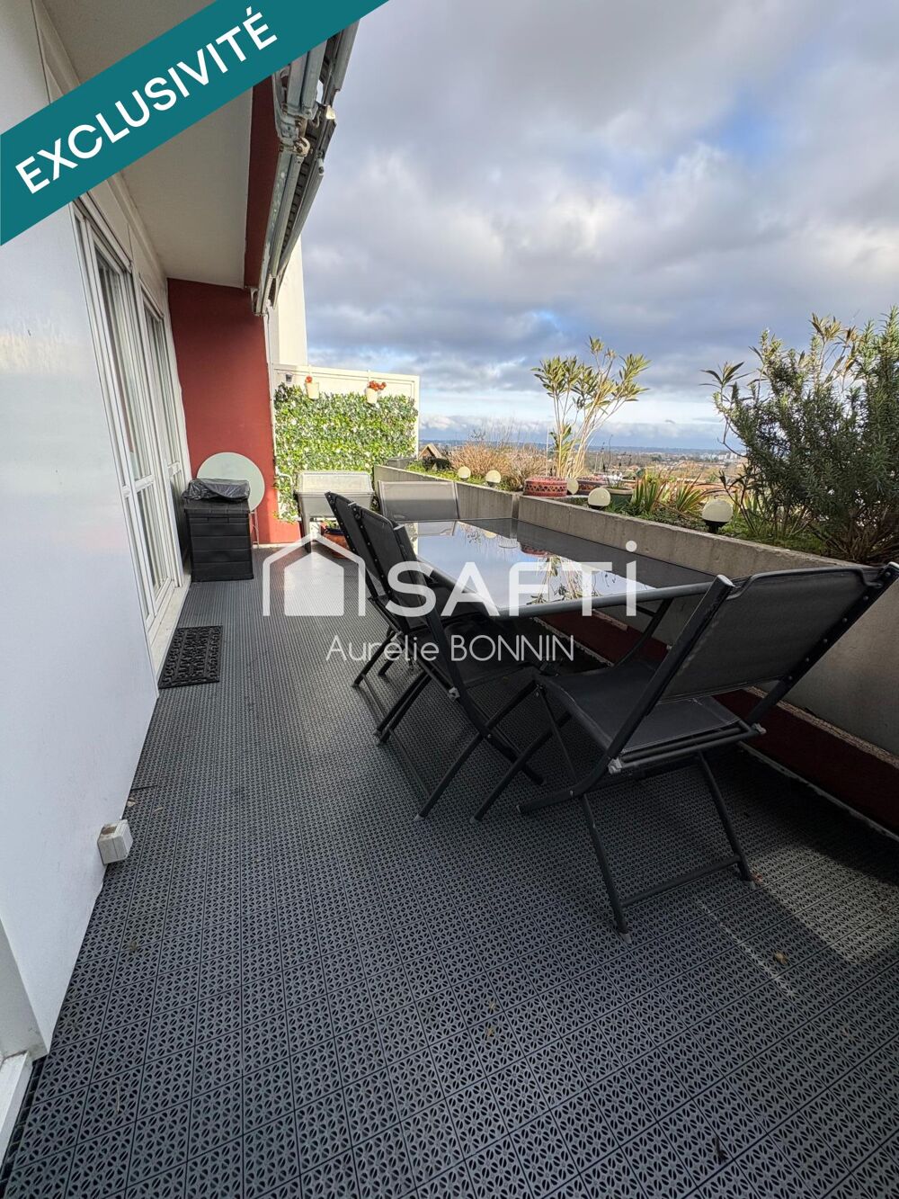 Vente Appartement Talence - Bel Appartement en duplex  avec terrasse sans vis à vis comprenant 4 chambres; vendu avec parking en sou sol et cellie Talence