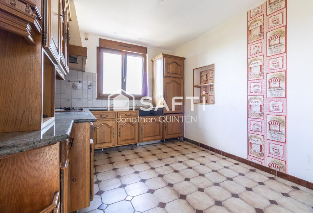 Vente Maison Du volume, du potentiel et jusqu'à 6 chambres possibles : découvrez cette maison à Woustviller ! Woustviller
