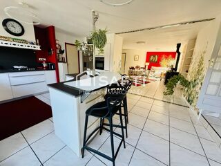  Maison � vendre 9 pi�ces 402 m�