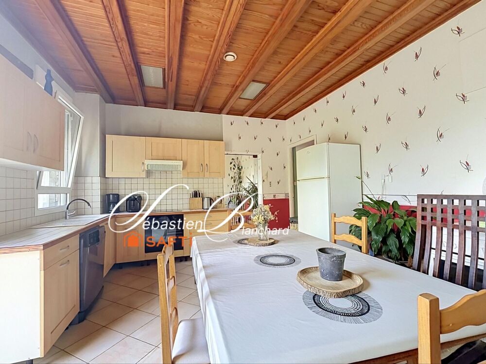 Vente Maison CHALONGES (01) – Maison 216m² + appartement indépendant sur 21 447m² de terrain Challonges