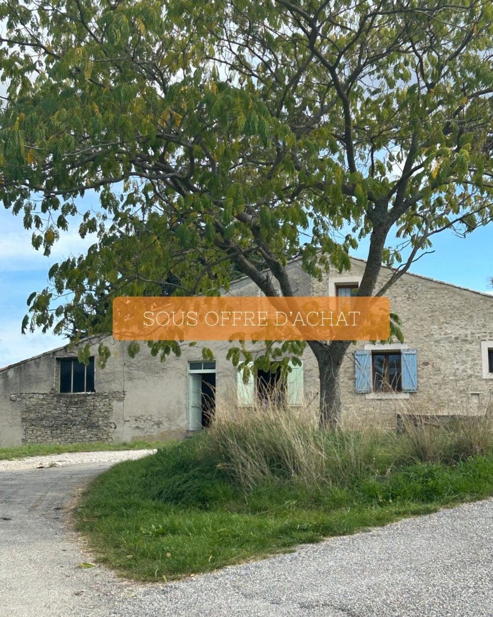 Authentique corps de ferme en pierre au coeur de la campagne de Niozelles