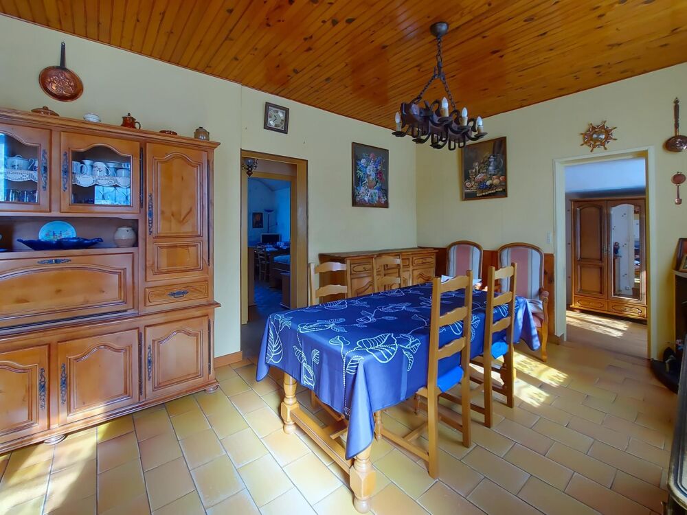 Maison proche de Septeuil et de ses commodités.