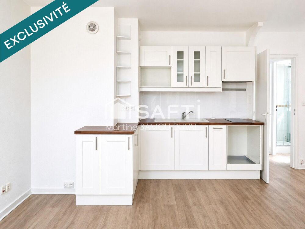 Vente Appartement Saint Mandrier sur les hauteurs dans une résidence  privée et sécurisée piscine, tennis. Agréable T3, plus une cave. Saint-mandrier-sur-mer