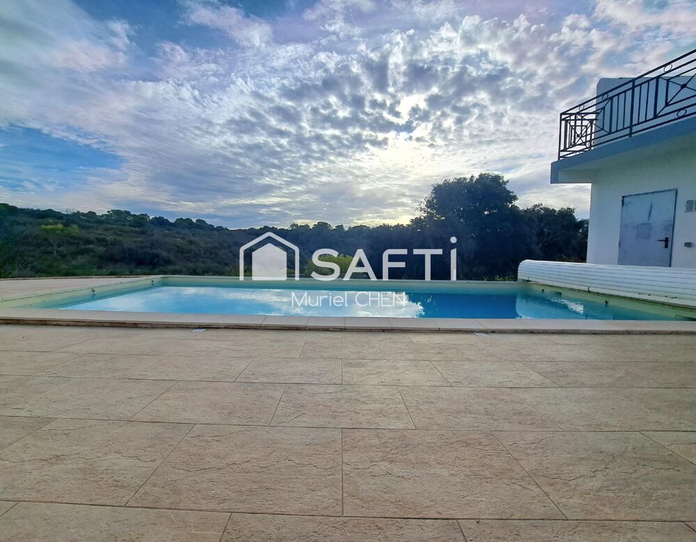 à vendre  Maison Saint-Gilles (30800)