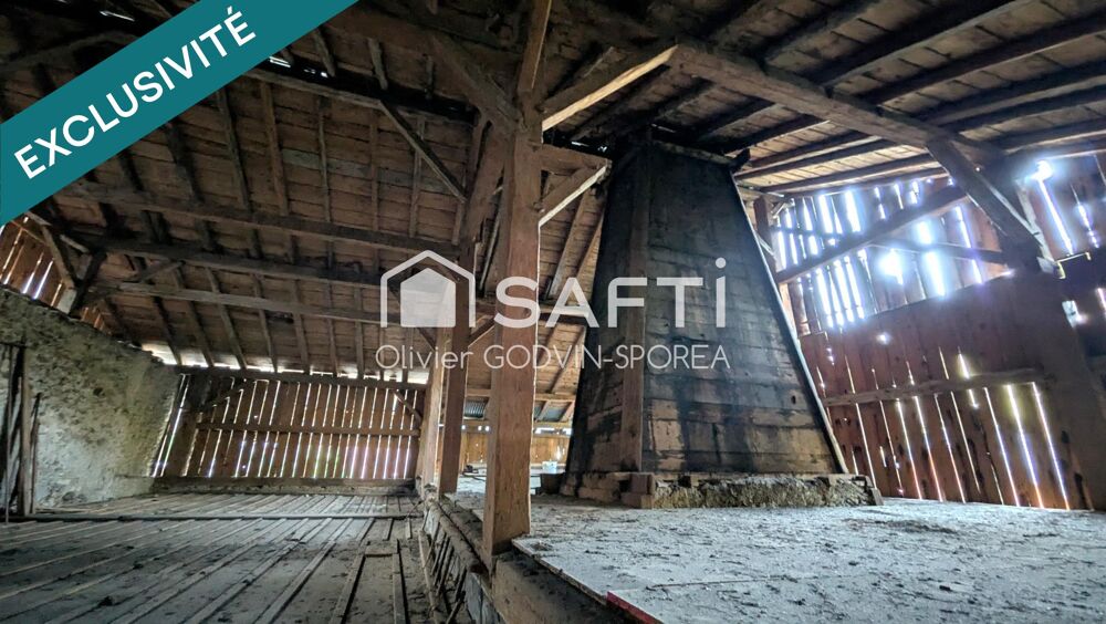 Vente Maison Ferme haut savoyarde de 1848 à rénover dans un village traditionnel de la vallée d'Abondance Bonnevaux