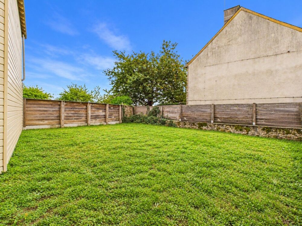 Vente Maison Maison rénovée avec jardin et garage à Commer Commer