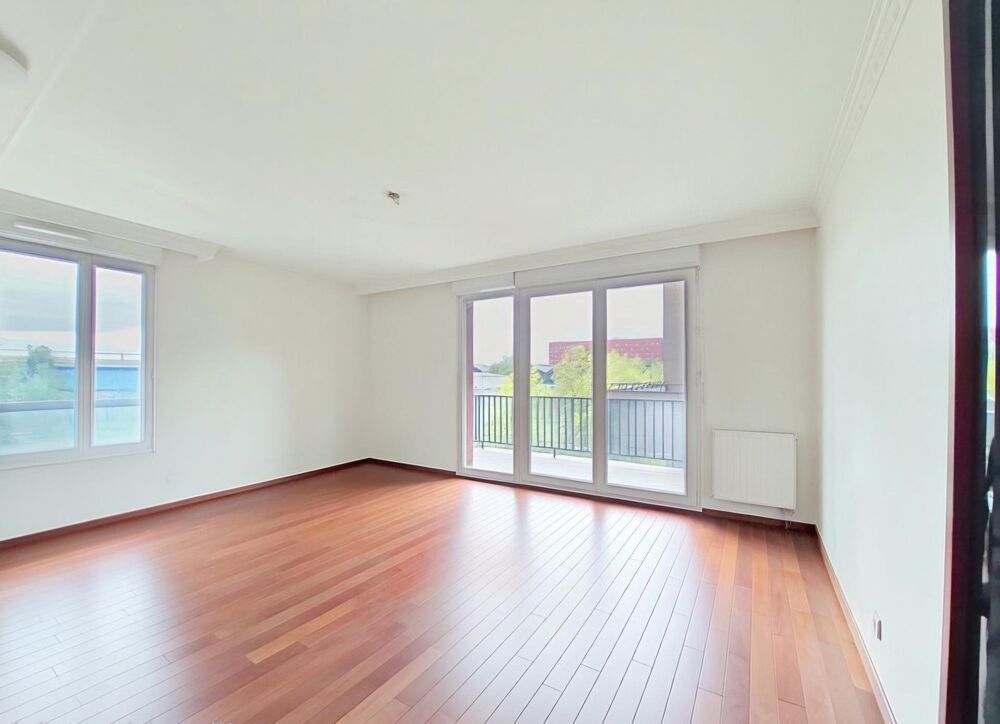 Aubervilliers  T4 Lumineux 84 m² avec Balcon et Parking