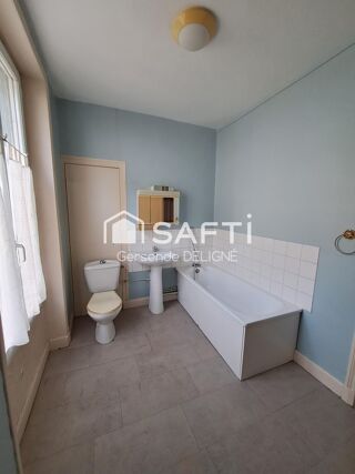  Immeuble à vendre 115 m² Loudun