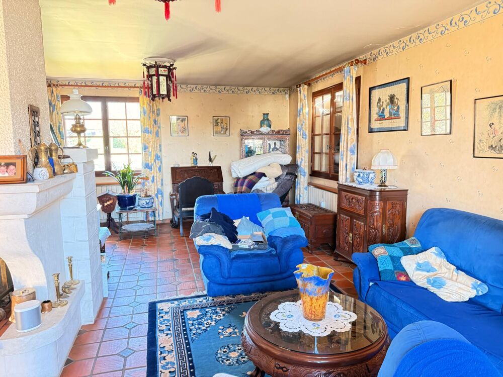 Vente Maison Maison de 1978 de 150 m2, 4 chambres, sous-sol et terrain. Saint-sauveur