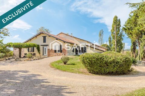   Une grande propri�t� aux multiples possibilit�s Maison - 11 pi�ce(s) - 440 m�