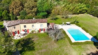 Propriété/château à vendre 15 + pièces 825 m²