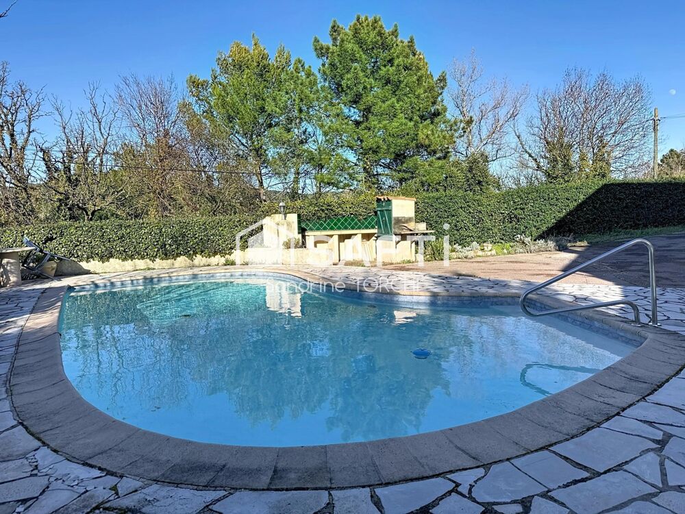 Vente Maison Charmante maison avec piscine, garage et dépendance sur 830m² de terrain à Taradeau Taradeau