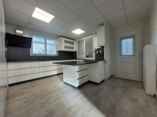  Maison  vendre 6 pices 189 m