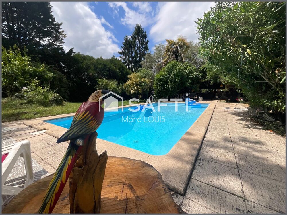 Piscine dépendance