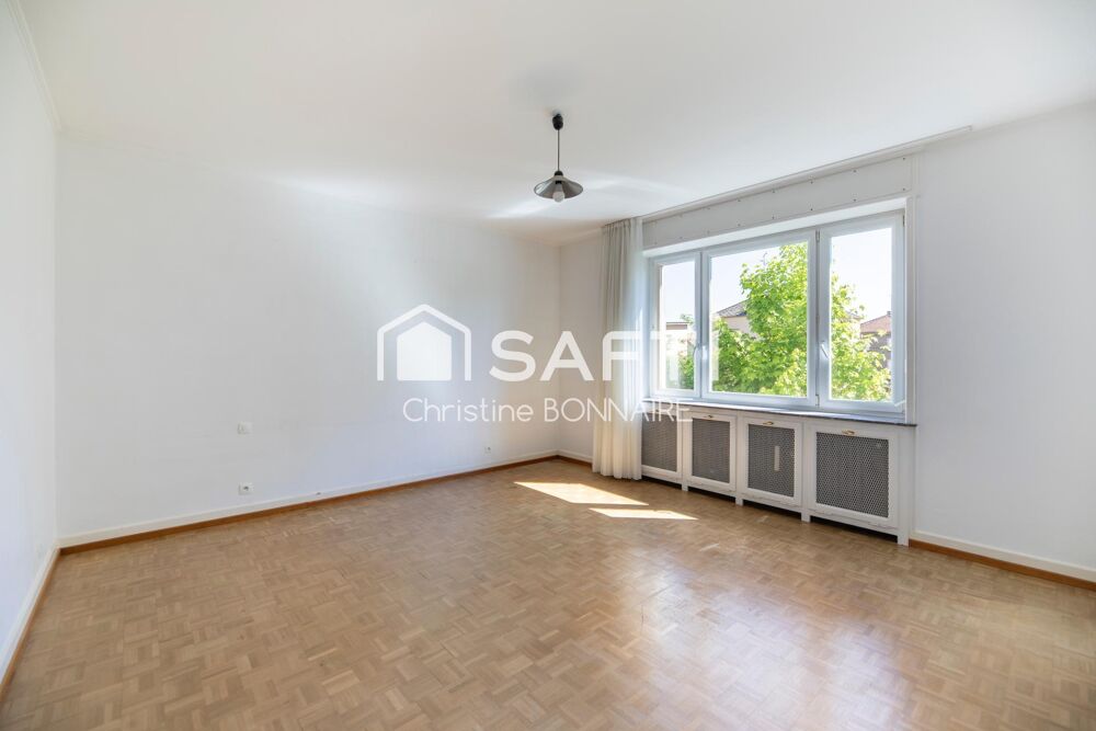 Appartement T4 de 94m² avec cave proche du centre ville et des ecoles