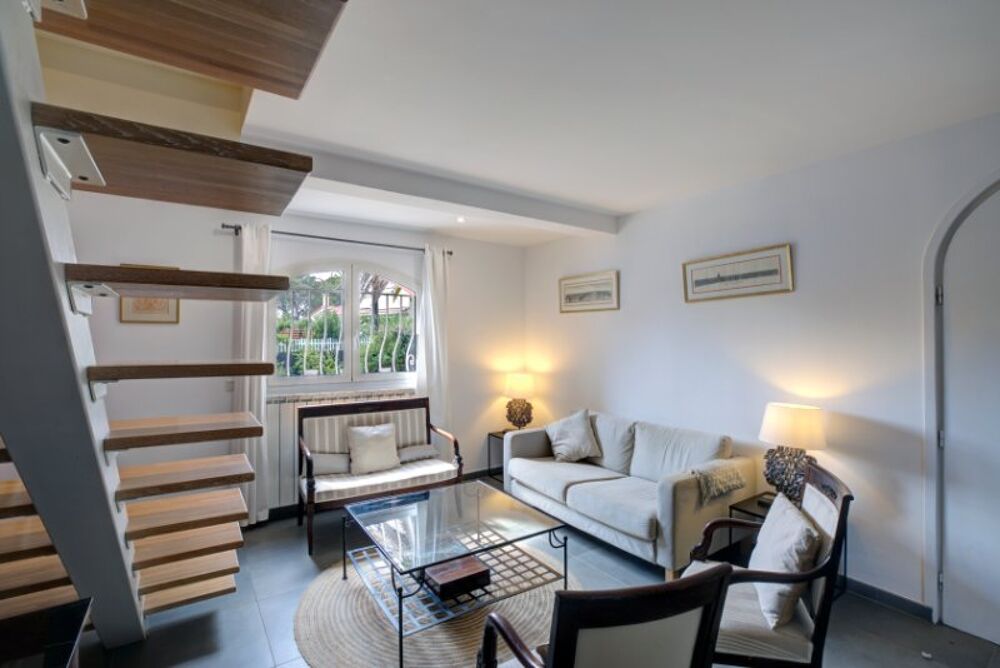 � vendre  Maison Saint-Rapha�l (83700)