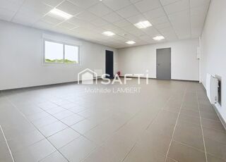   À louer – Bureau de 50 m² avec box de stockage de 80 m² à Pontchâteau Pontchateau