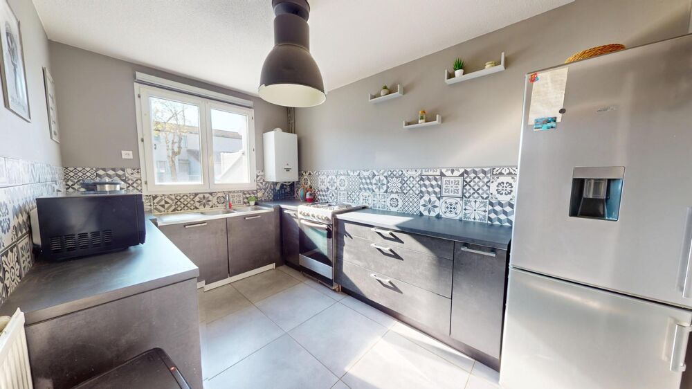 Vente Maison Maison mitoyenne T4 – 92 m² – Jardin, garage et terrasse L' isle-d'abeau