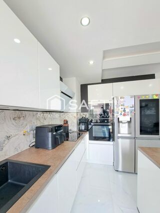  Maison à vendre 8 pièces 194 m²