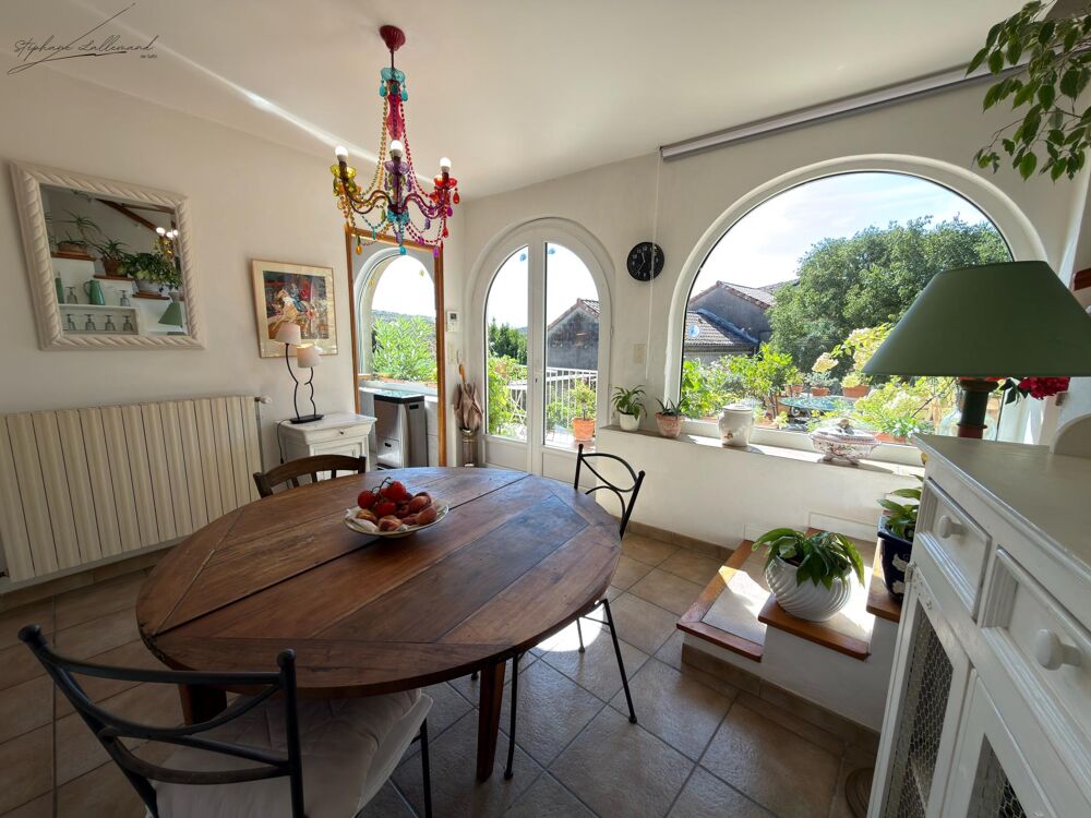Maison de caractère XVIIIe, vue dégagée, garage