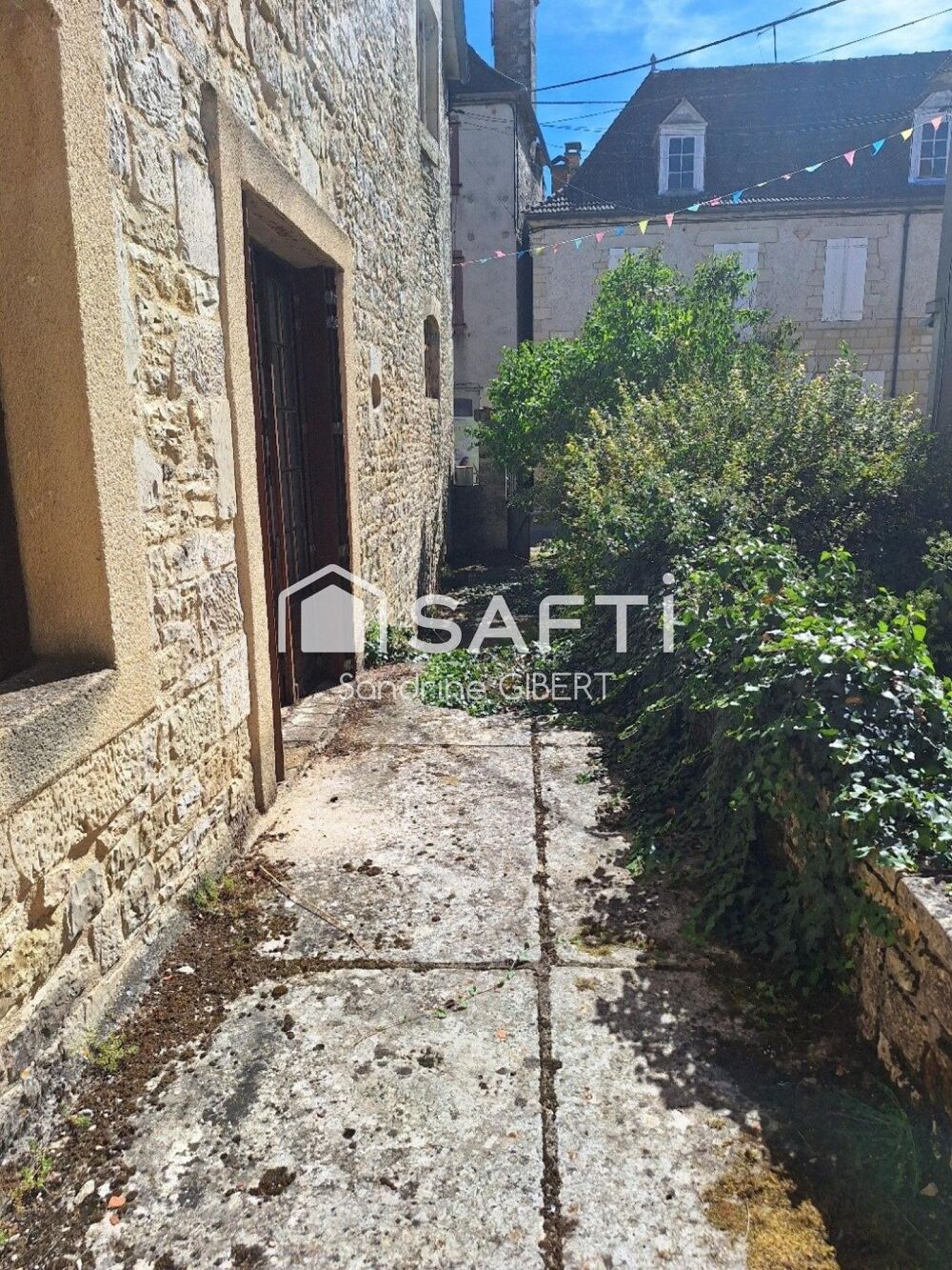 Vente Maison Salviac - Maison de ville en pierre à rénover avec terrasse et jardin Salviac