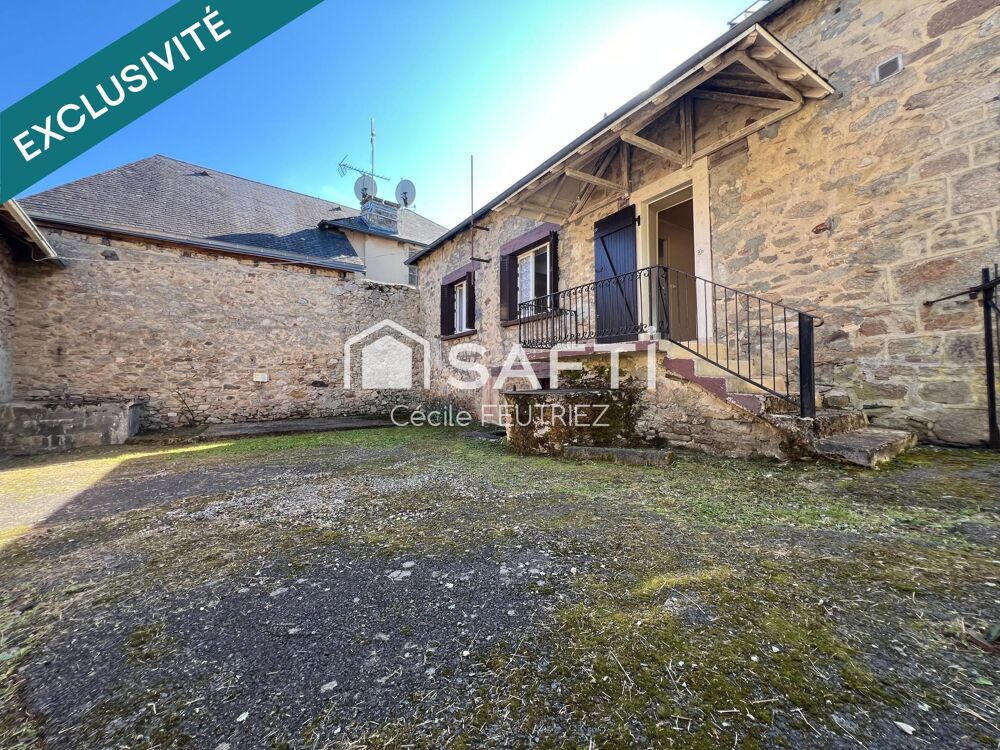 Maison de bourg avec dépendance et terrain