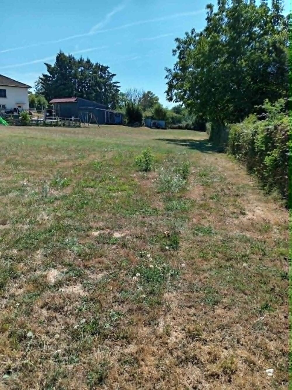 Maison 3 chambres avec belle dépendance et 4200 mé de jardin