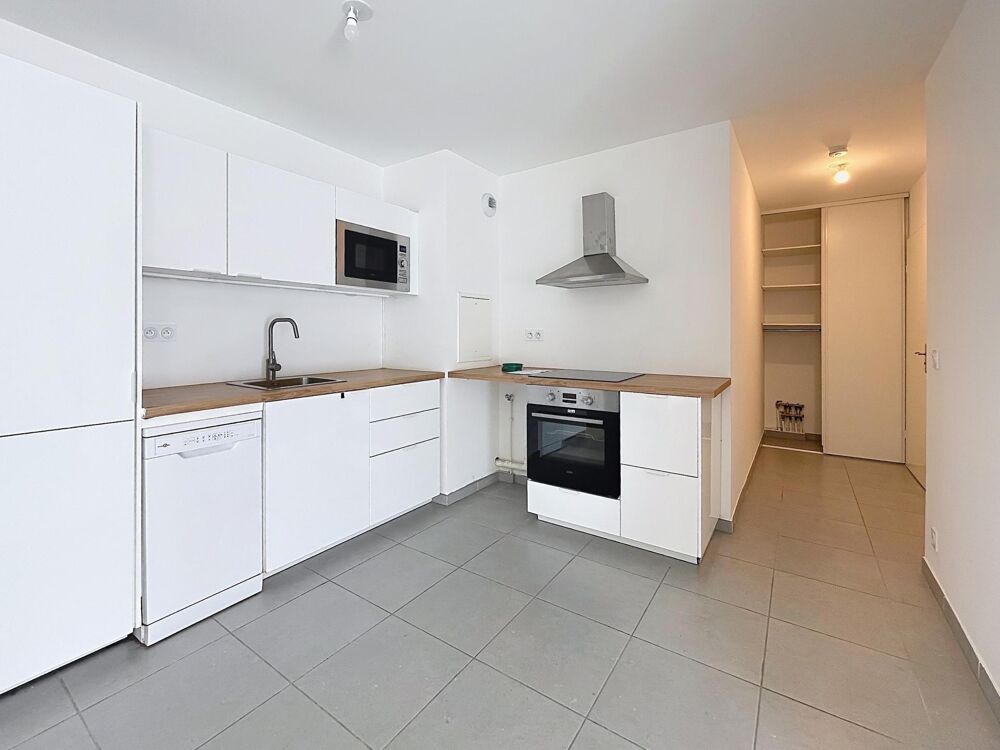 Magnifique appartement 2 pièces récent avec balcon