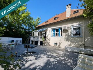  Maison à vendre 9 pièces 181 m²