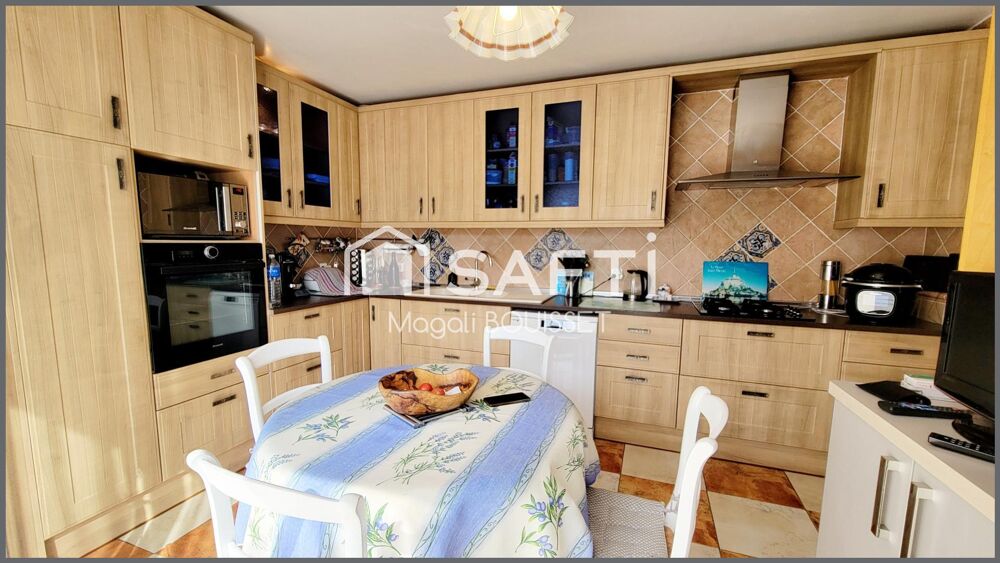 Vente Maison Maison T6 de 162m², année 2010, terrasses, balcon avec vue sur les pyrénées, jardin, garage. Valentine