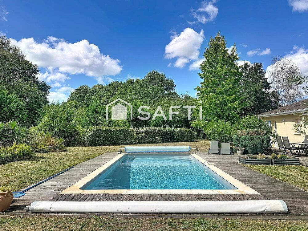 Maison traditionnelle avec piscine  Calme et environnement arboré