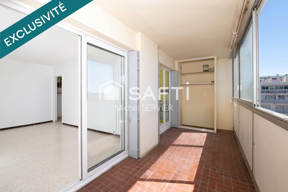 Type 4 avec loggia entièrement fermée d'env.10 M²