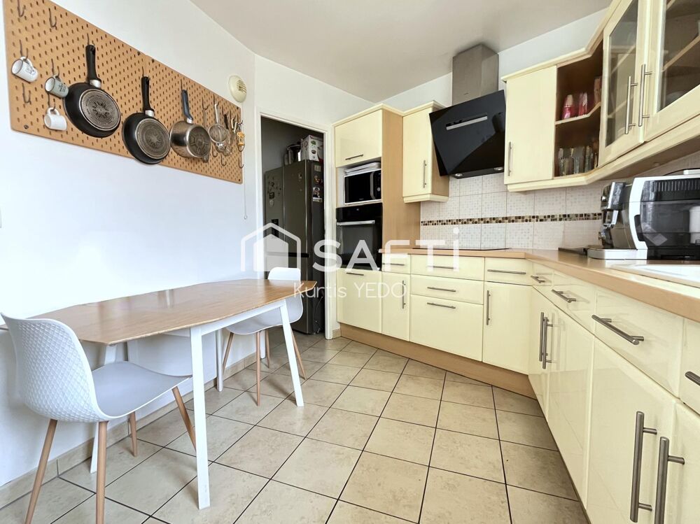 Duplex lumineux avec terrasse box et parking