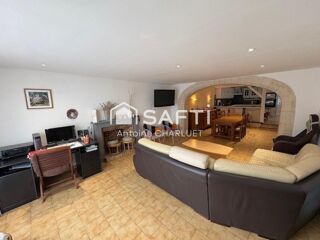  Maison  vendre 6 pices 238 m