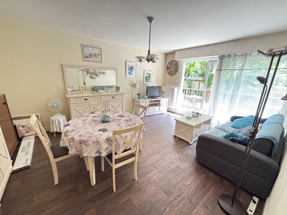 Vente Appartement Appartement 50 m2 à DEAUVILLE, 10 MIN à pied de la MER et 5 MIN de la GARE. Deauville
