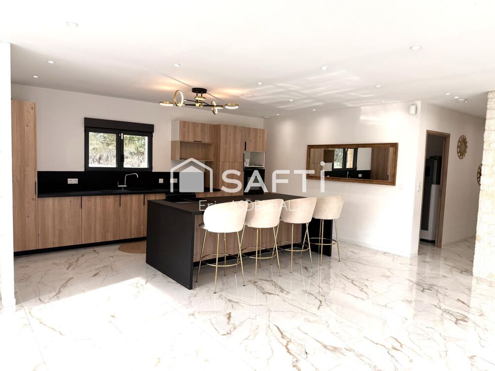 Maison plain-pied 145 m² - 24200 Sarlat la Canéda
