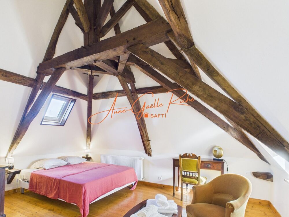 � vendre  Propri�t�/ch�teau Saint-Porchaire (17250)