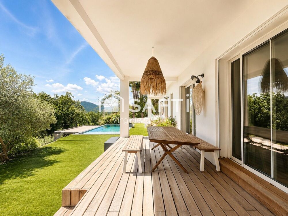 VILLA CONTEMPORAINE, 200m2 avec PISCINE & VUE PANORAMIQUE (15mn de FREJUS) Idem